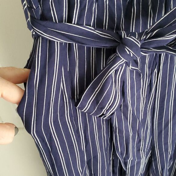 Blue and White Striped Jumpsuit. - Picture 5 of 8
